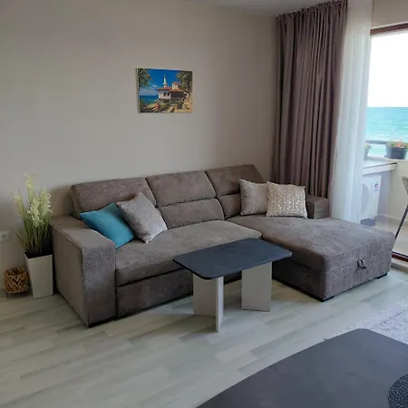 Apartament Danaya, Carpe Diem Complex, Balchik, Free-parking & Swimming Pool *