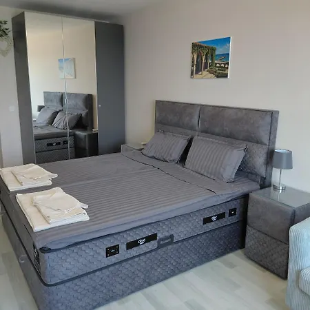 Apartament Danaya, Carpe Diem Complex, Balchik, Free-parking & Swimming Pool Balcic
