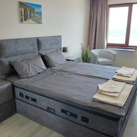 Apartament Danaya, Carpe Diem Complex, Balchik, Free-parking & Swimming Pool